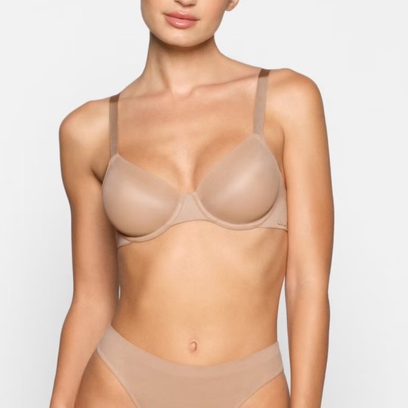 SKIMS No Show Molded UNLINED DEMI BRA 34B - Picture 1 of 4